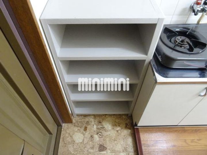 高松グリーンハイツの居間