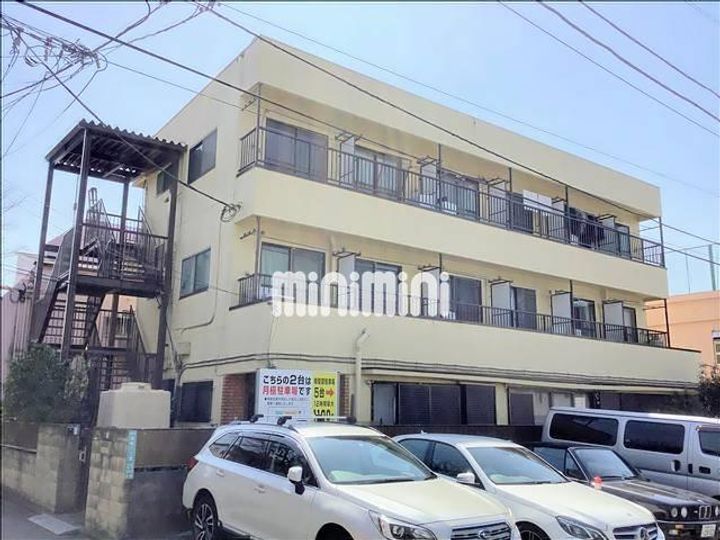 高松グリーンハイツの外観