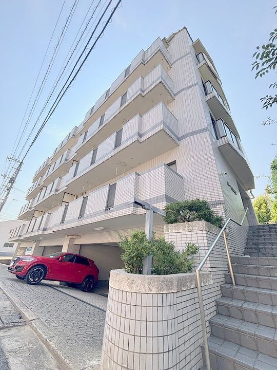 パール西広島の外観