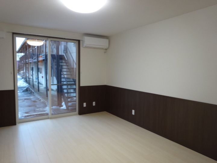 青森県八戸市城下2(一戸建)の賃貸物件の居間