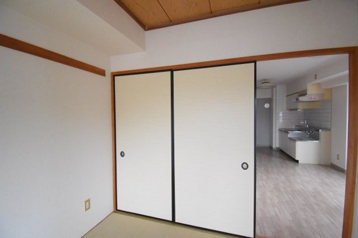 神奈川県横浜市磯子区岡村4(マンション)の賃貸物件の内装