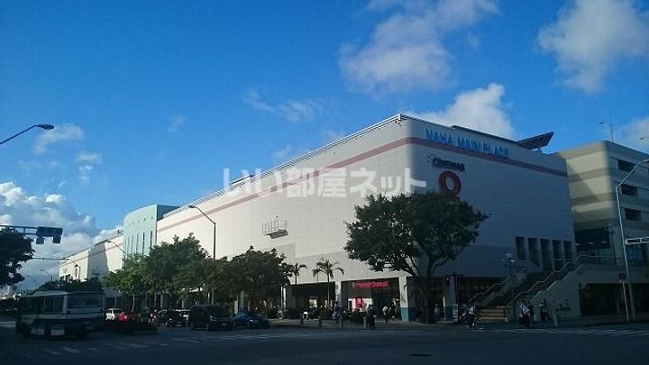 クラスインおもろまち駅前の周辺