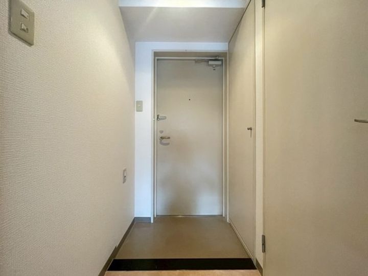 竹屋町村田ビルの玄関