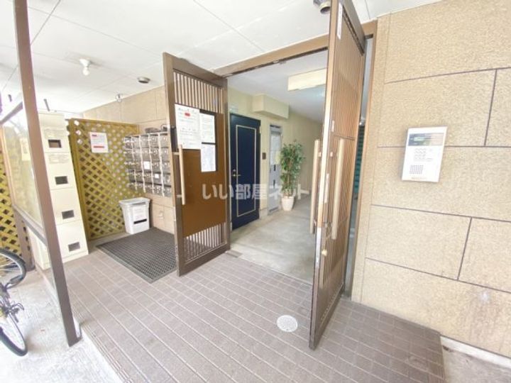 プレミール新大宮の地図