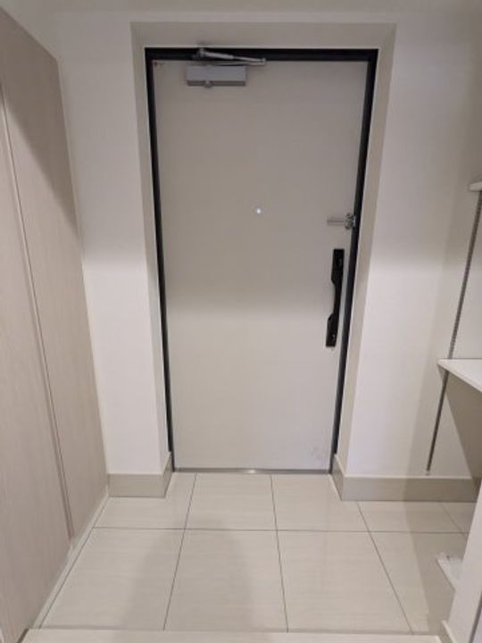 ジェイアール稲毛駅前レジデンスの玄関