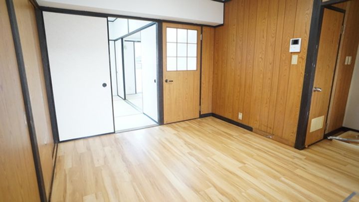 ロジュマン九の城の居間