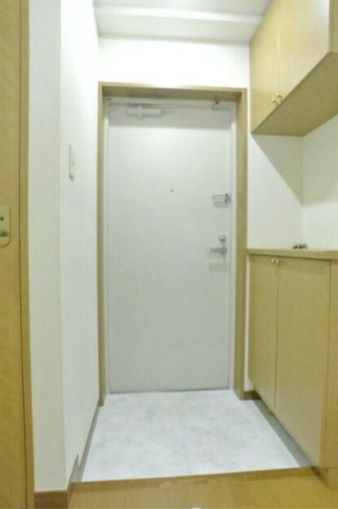 東京都目黒区目黒2(アパート)の賃貸物件の玄関