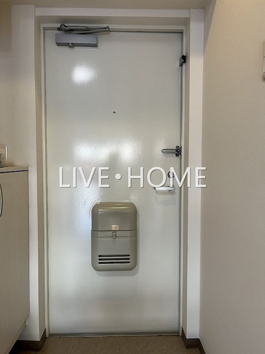 東京都杉並区高円寺南4(マンション)の賃貸物件の玄関