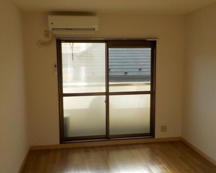 東京都江戸川区南篠崎町1(マンション)の賃貸物件の居間