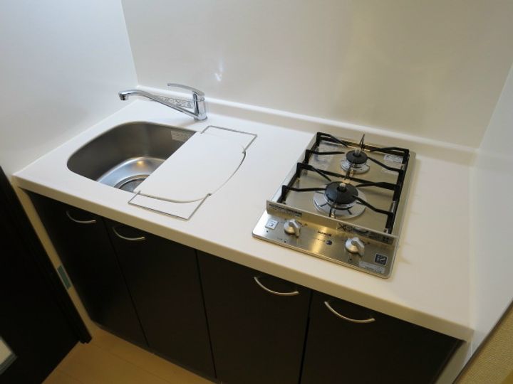 エステムコート神戸ハーバーランド前VIピクシスのキッチン