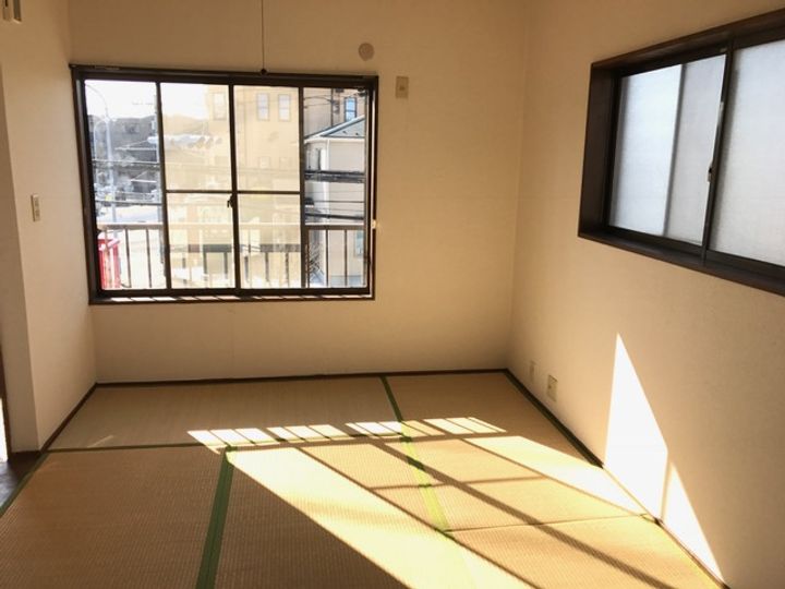 荒川亭の居間