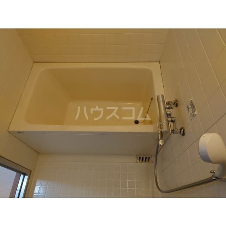 リヴァーサイド植田の風呂