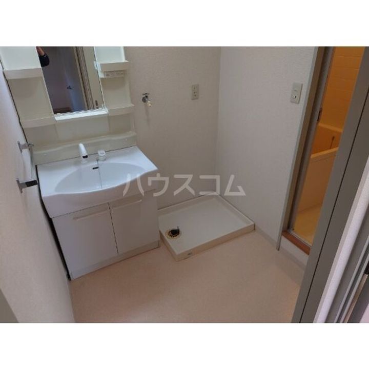 リヴァーサイド植田の内装