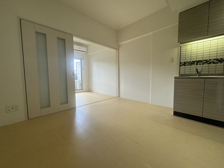 No.87 マリアージュステーションの居間