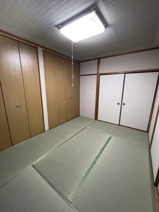 メゾンド古町Aの居間