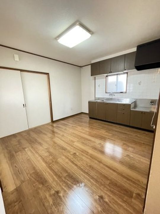 メゾンド古町Aの居間