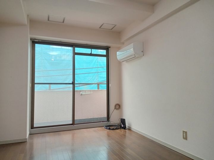 東京都世田谷区北沢1(マンション)の賃貸物件の居間
