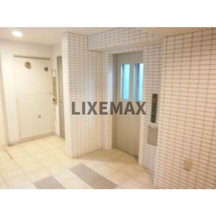 東京都文京区湯島2(マンション)の賃貸物件の地図