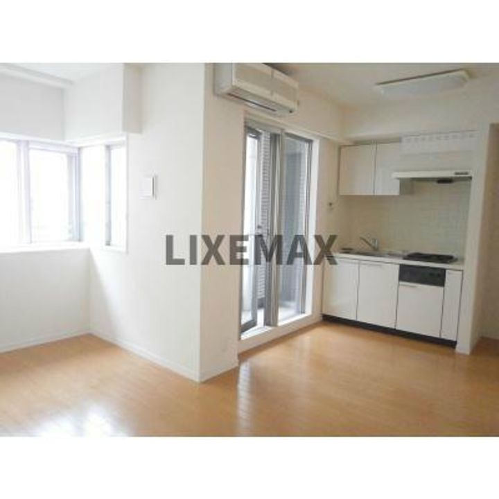 東京都文京区湯島2(マンション)の賃貸物件の居間