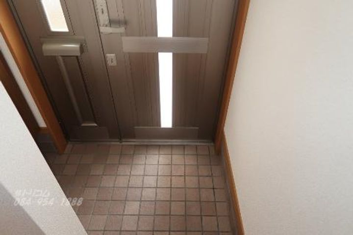 広島県福山市東手城町3(一戸建)の賃貸物件の玄関
