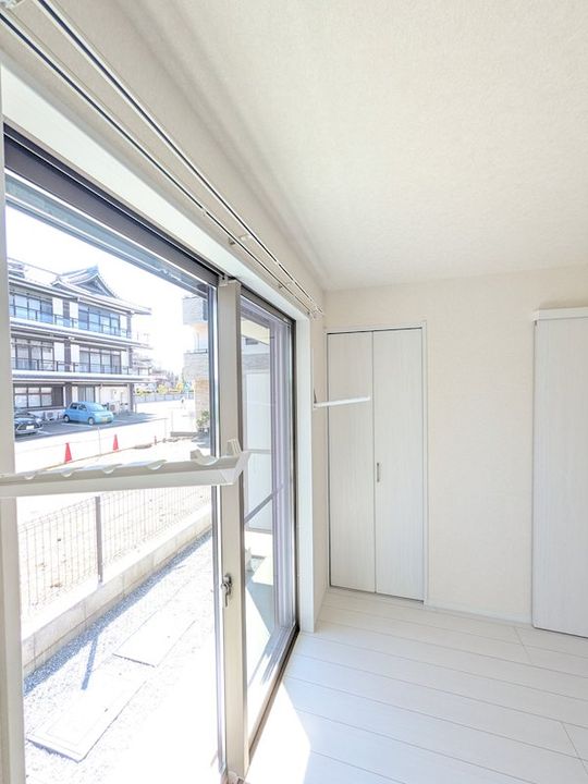 神奈川県横浜市鶴見区仲通2(アパート)の賃貸物件の地図