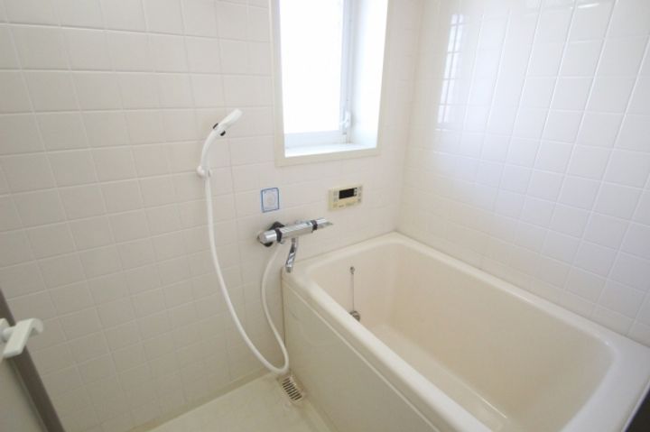 ハウゼ・レッツ・ビギン A棟の風呂