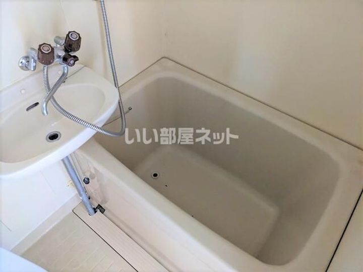 ジュネ弐番館の風呂