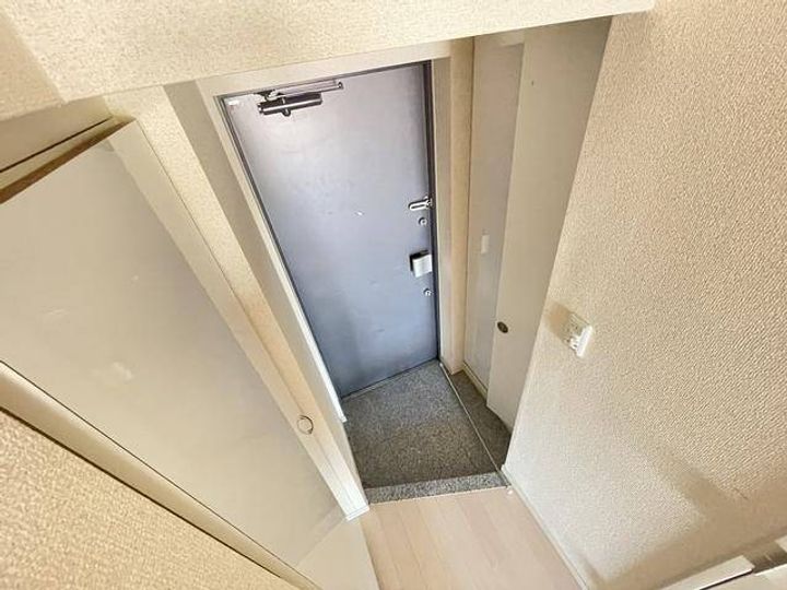 ステージファースト中村橋駅前アジールコートの玄関