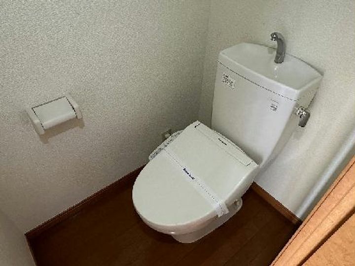 レオパレスわかくさの内装