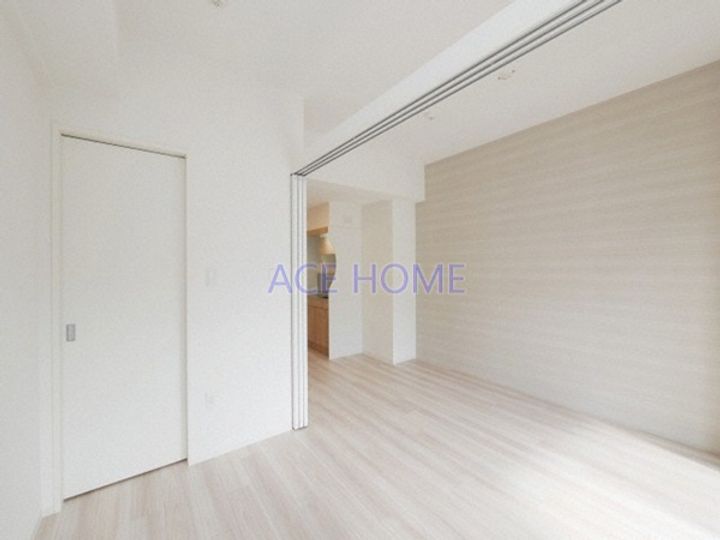 セレニテ日本橋プリエの居間