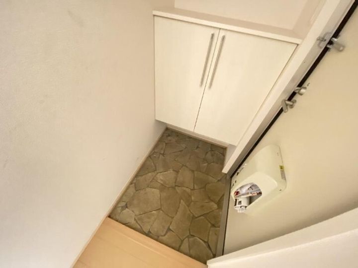 フレシール弐番館の玄関