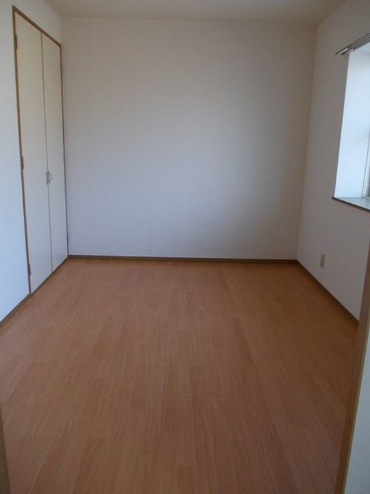 岡山県岡山市北区西辛川(アパート)の賃貸物件の居間