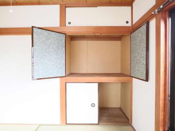 ホークス和香の内装