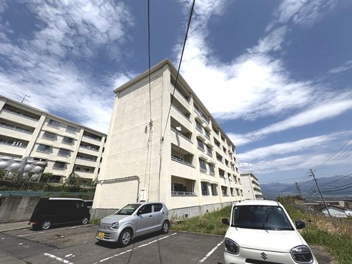 ヒルトップ長野の外観