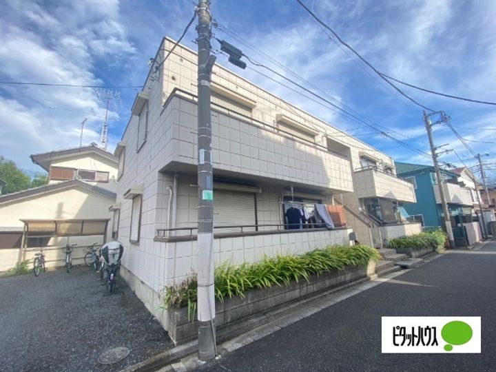 グリーンヒルズ南大泉A棟の外観