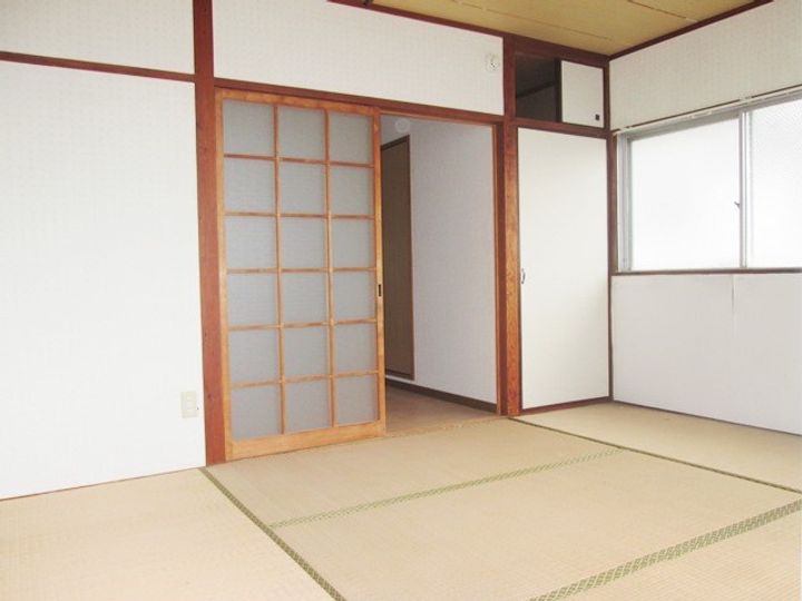 上荒田福永ビルの内装