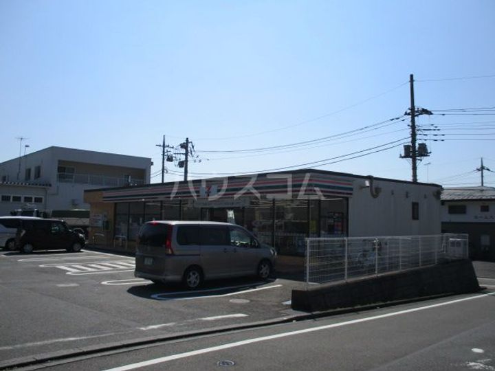 ドウェル片倉の周辺