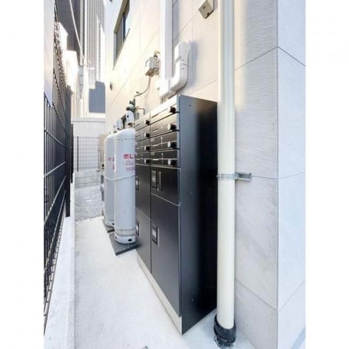 ルリアン西新宿の地図