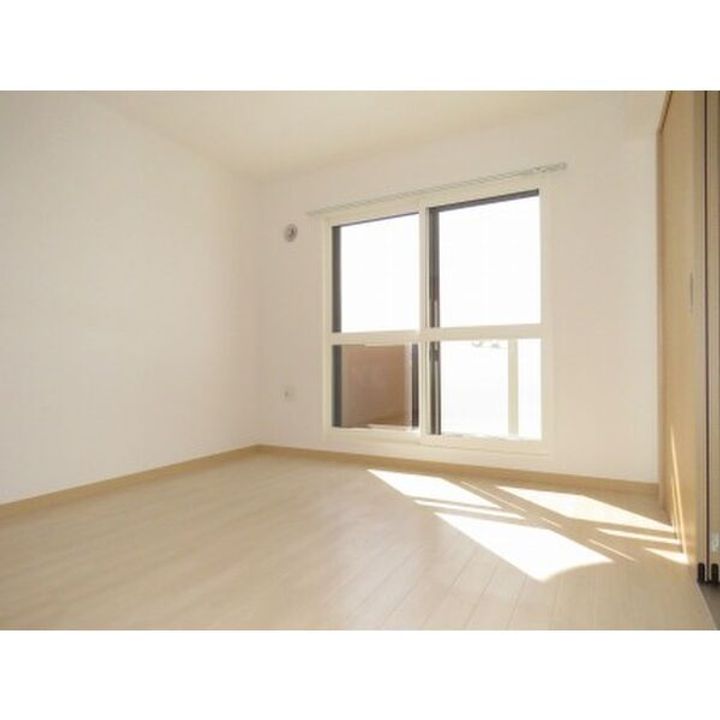 ザ・レインボーコートN27の内装