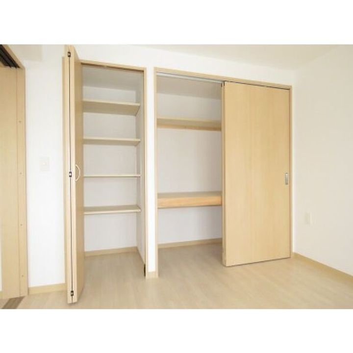 ザ・レインボーコートN27の内装