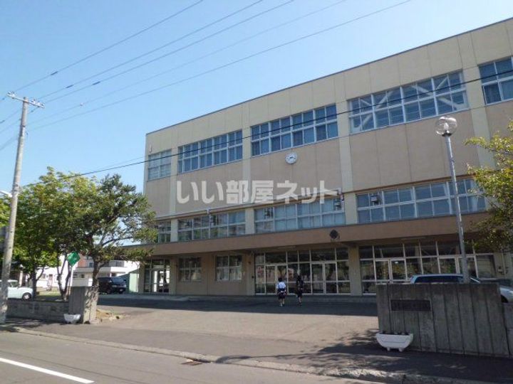 ザ・レインボーコートN27の周辺