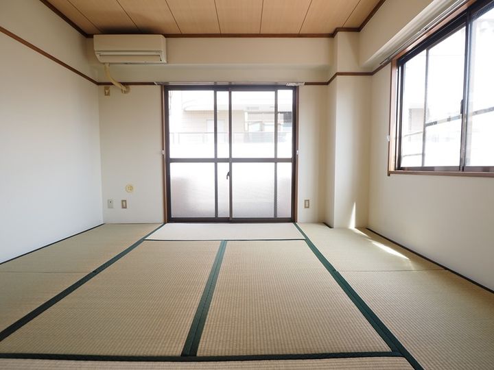 東京都府中市片町2(マンション)の賃貸物件の居間
