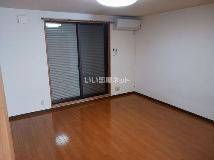 ソフィア・コートの居間