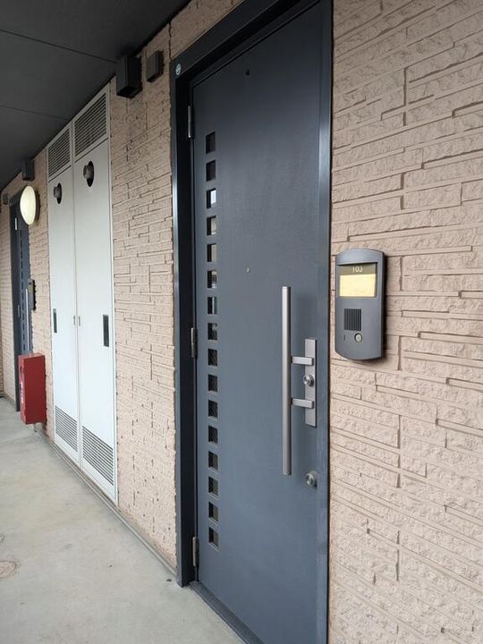 弊社管理物件■サンライズアネックス■積水ハウス施工の玄関