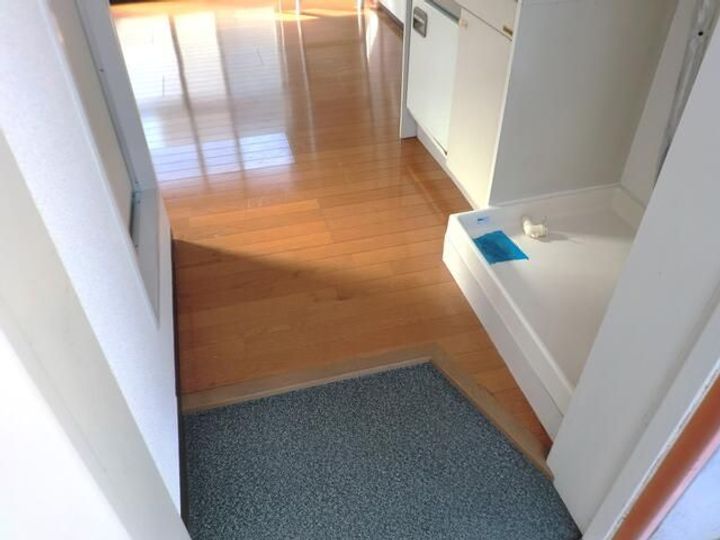 アライビルの玄関