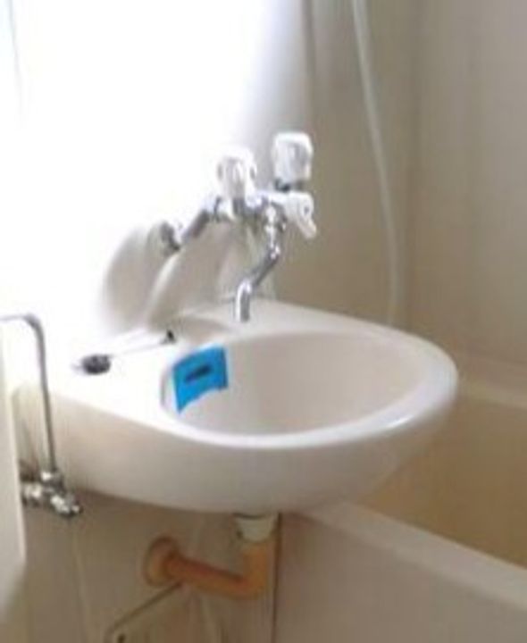 アライビルの内装