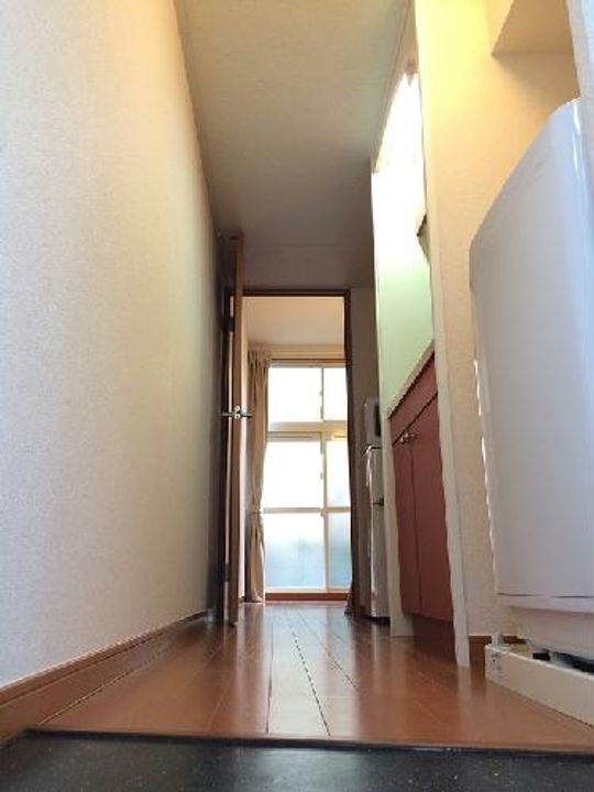 レオパレス日和IIの玄関