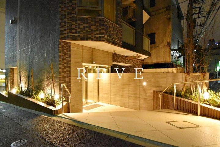 ウェルカーサ文京湯島の外観