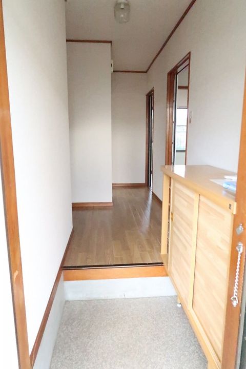ヒダオハイツの玄関