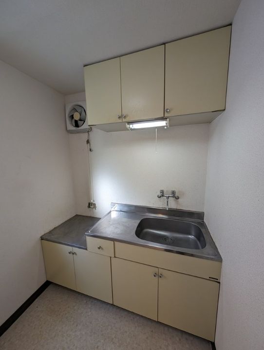 静岡県浜松市中央区広沢2(アパート)の賃貸物件のキッチン